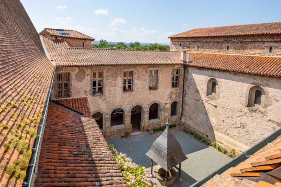 Cour du cloitre