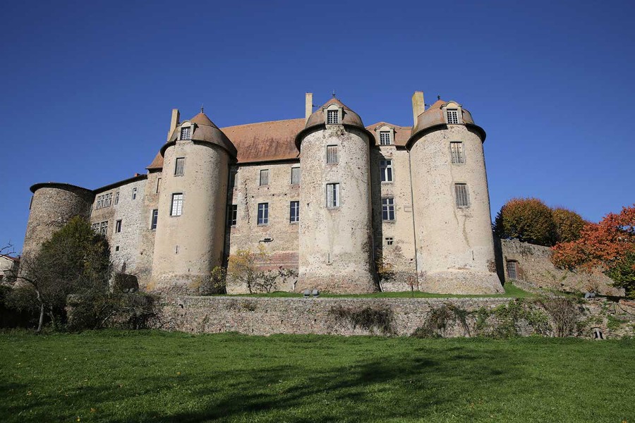 Façade sud, fortifiée