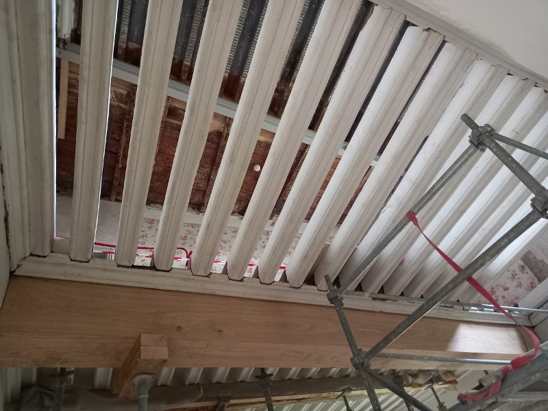 Repositionnement des chevrons du plafond