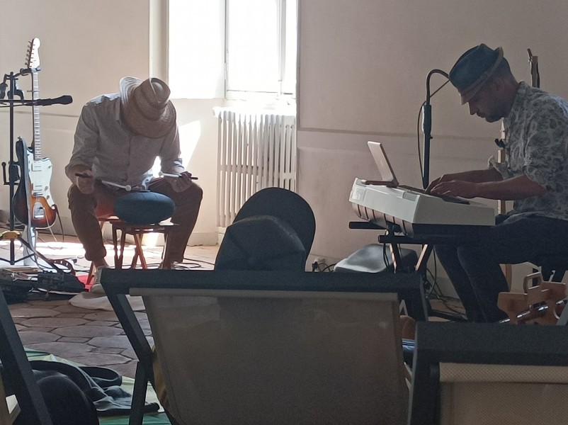 Romain LATELTIN et Théophile ARDY ont usé de tous leurs instruments pour créer une ambiance contemplative